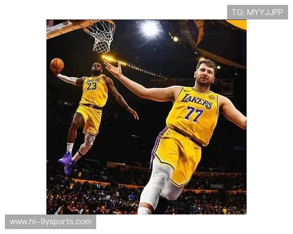 湖人队新赛季目标明确 詹姆斯谈球队阵容及年轻球员发展