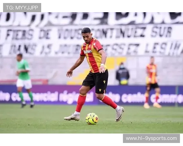 马赛俱乐部迎来新赛季关键调整 球队战略与引援引发关注欧洲赛场前景展望 马赛俱乐部迎来新赛季关键调整 球队战略与引援引发关注欧洲赛场前景展望